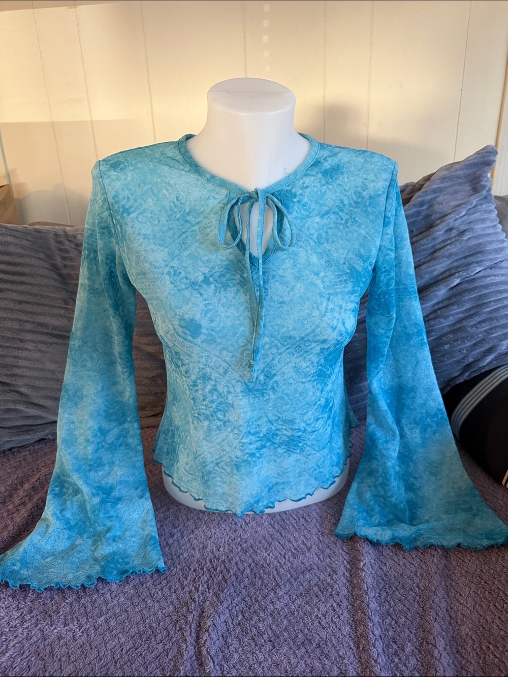 725 Originals Y2K Tie-Front Long Flare Sleeve Paisley Design Top in Aqua